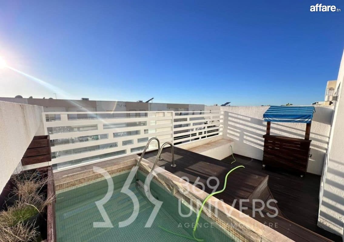 Triplex avec piscine à Gammarth