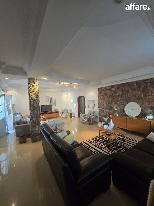 Opportunité à ne pas rater villa et s4 à cité zahra sousse