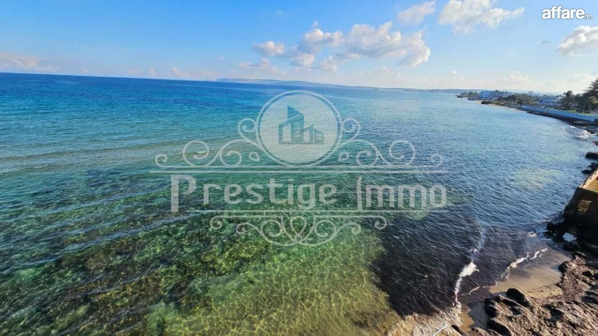villa pied dans l'eau