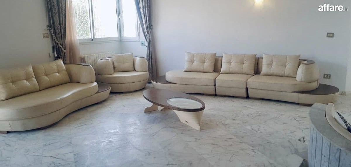 Salon a vendre 7 place avec table