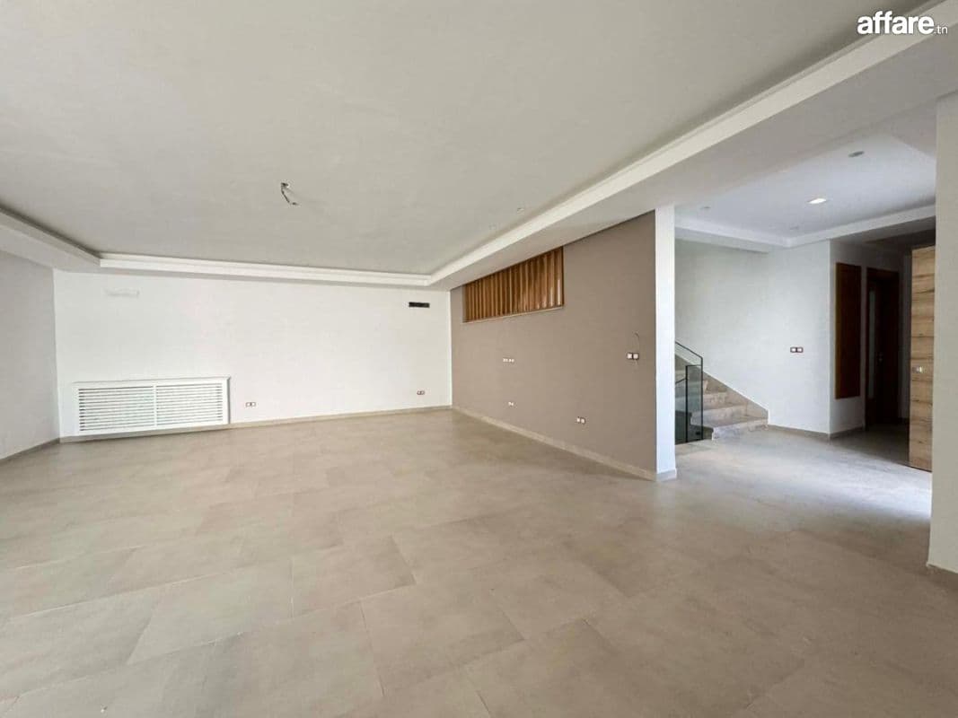 A Louer Une Villa Jamais Habité à Menzah 9C