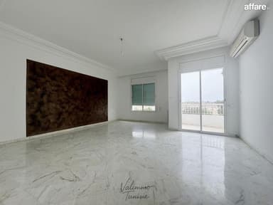 A Vendre Appartement S+4 à Jardin d'el Menzah 