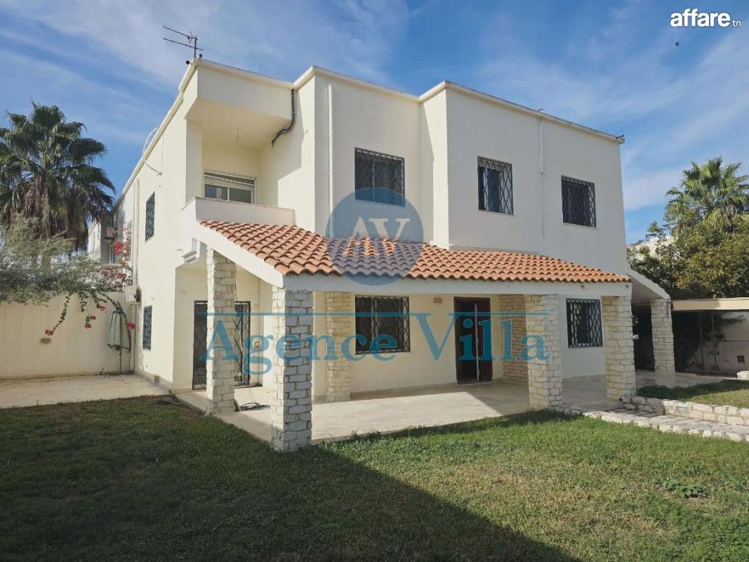 une villa s3 avec jardin à la soukra