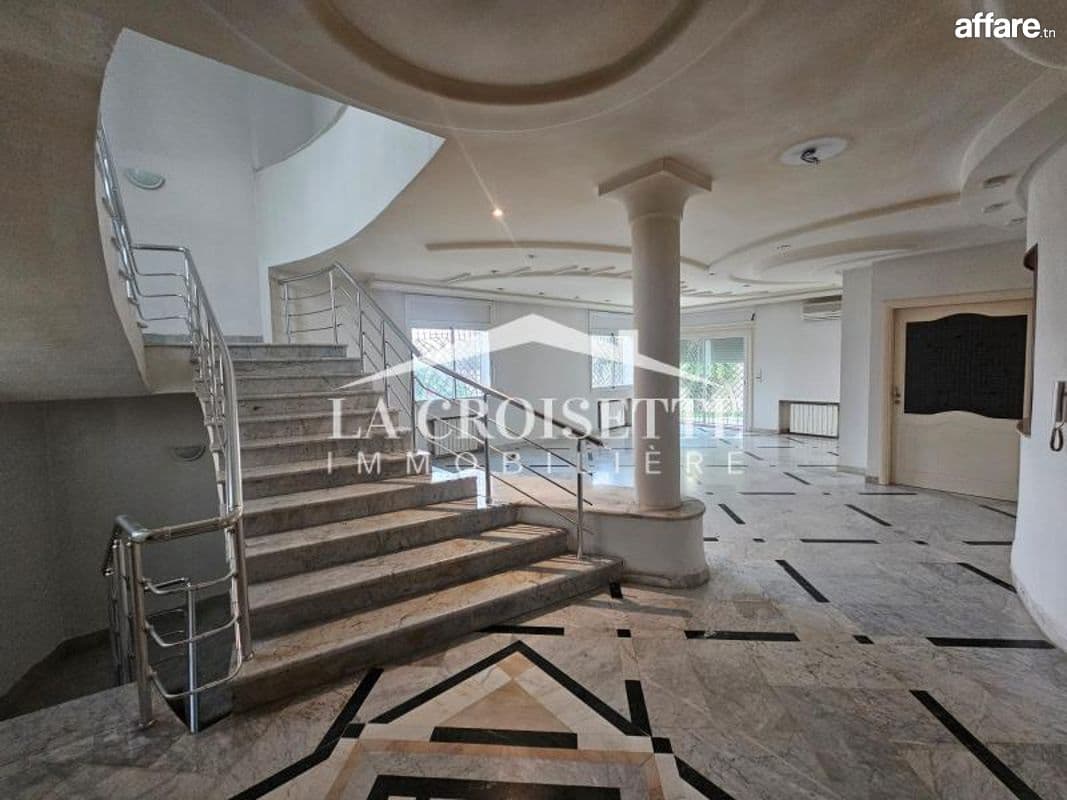 Villa s5 à La Soukra ZVL0063