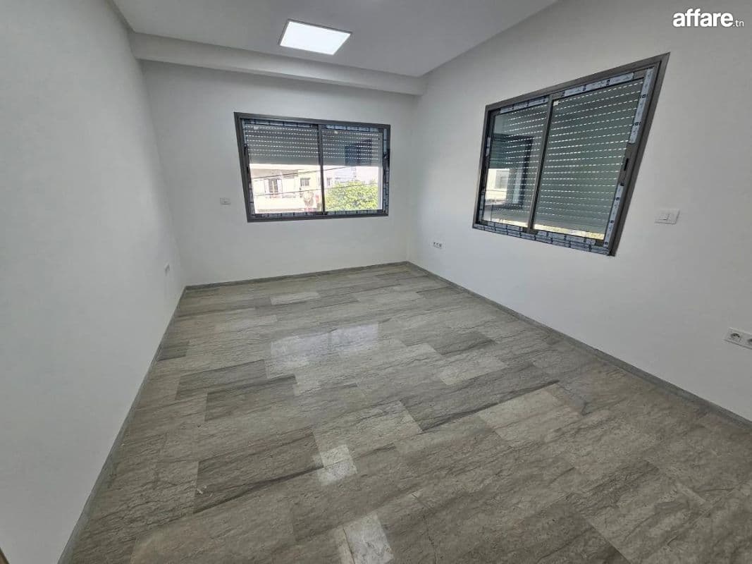 ARIANA : DES BUREAUX H+2 À LOUER 