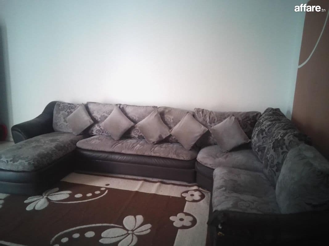 Salon coin d’occasion propre et confortable