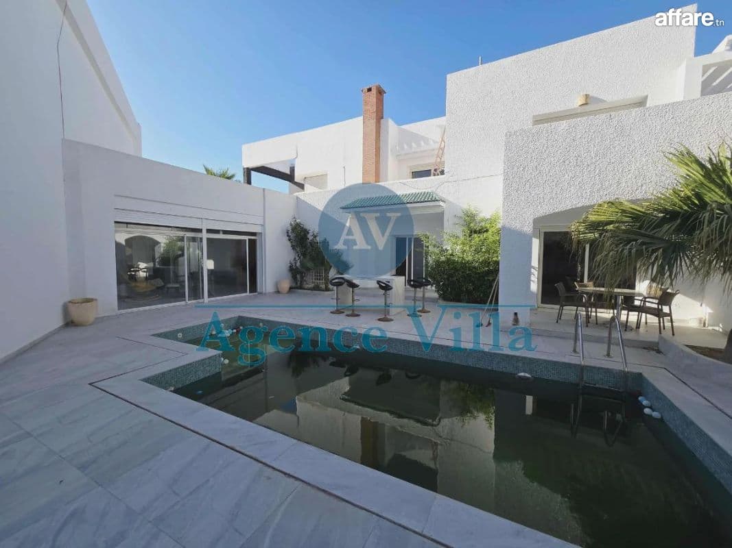 une villa de maître à la soukra
