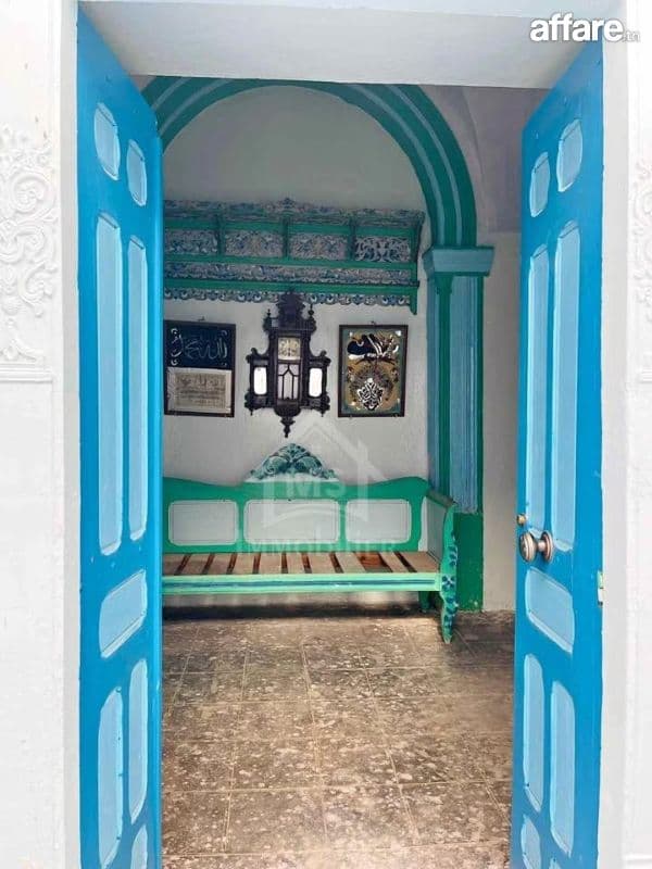 Une maison arabe avec garage à vendre à Hammamet 51355351