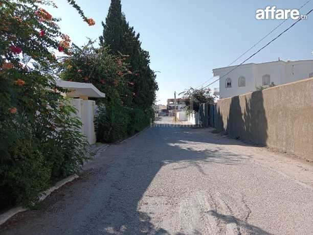 Terrain de 423 m² à Sidi Mahressi à vendre 51355351