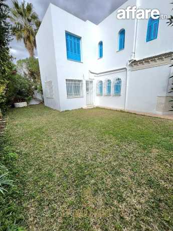 A Vendre Villa Duplex S+4 Avec Piscine à Sidi Sliman, Nabeul