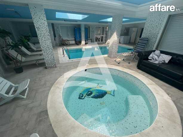 Villa S+7 avec piscine - Les jardins de Carthage