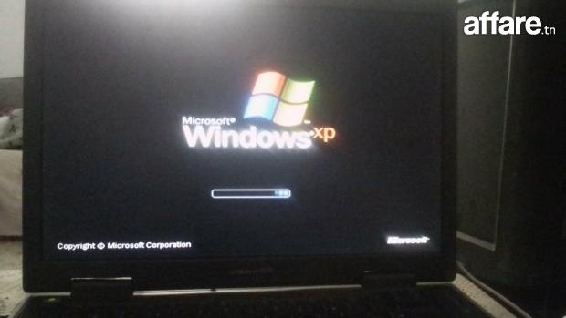 A vendre PC Compaq Windows XP 2007 avec chargeur