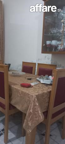 Table de manger avec 6 chaises